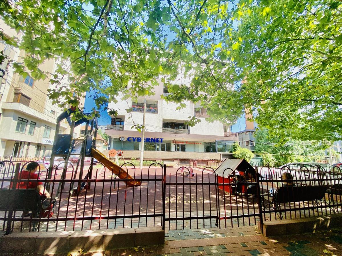 New City Studios With Balcony Bucarest Exterior foto