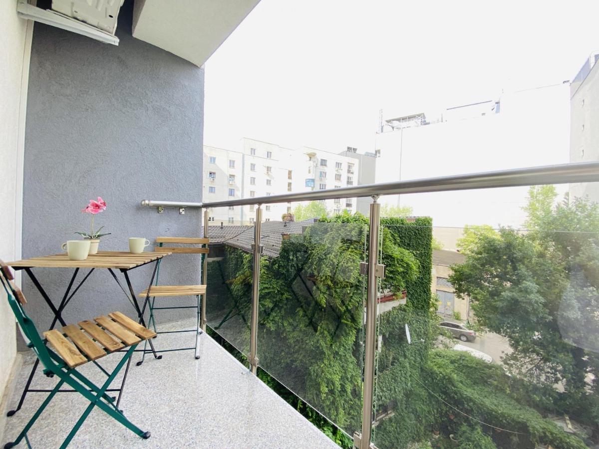 New City Studios With Balcony Bucarest Exterior foto