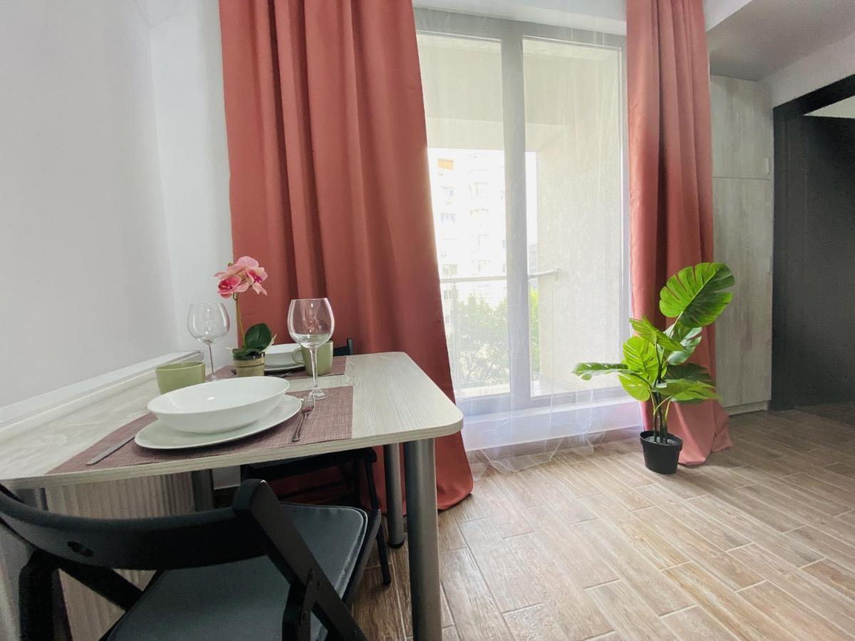New City Studios With Balcony Bucarest Exterior foto